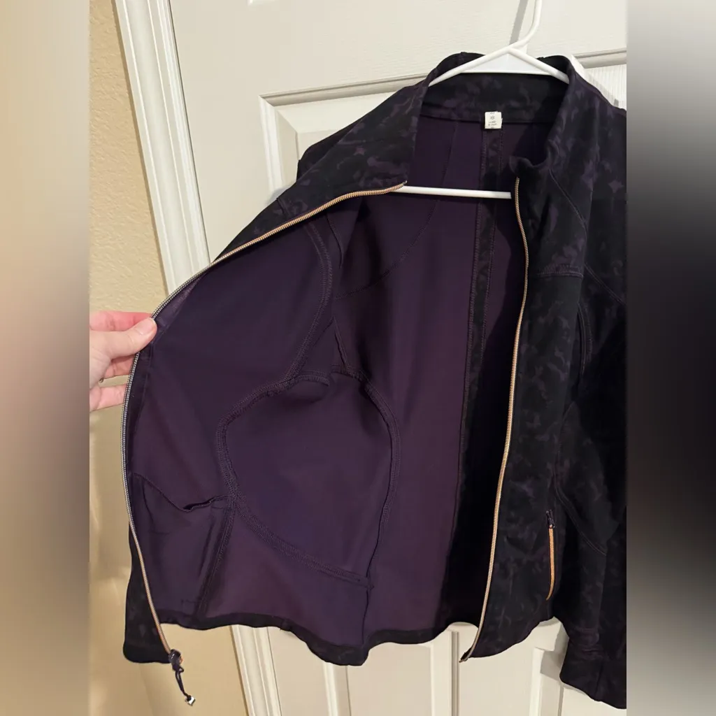 Lululemon Womens Forme Jacket II Textured Baroque Deep Zinfandel Purple 10 Black - Image 14