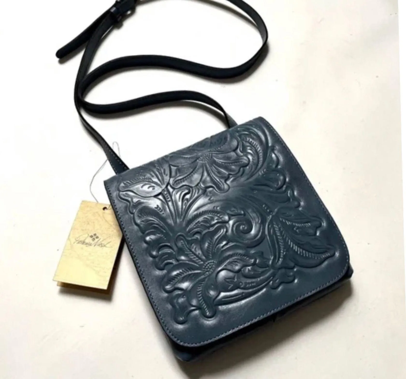 Granada Leather Crossbody Bag - Image 7