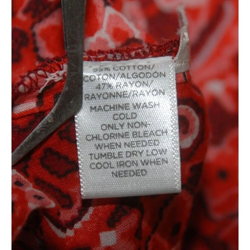 NICE Ann Taylor LOFT The Softened Red Tunic Top Size XS Floral Half Button Up - Image 9