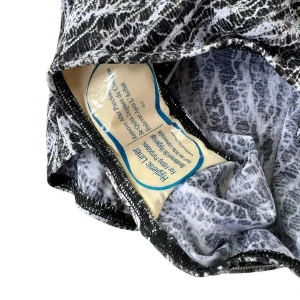 MiracleSuit Metallic Silver Chevron Python Siren OnePiece Swimsuit Size 8 NWT - Image 9