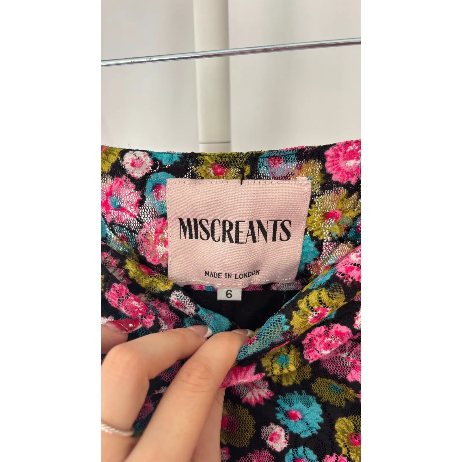 $385 NWOT MISCREANTS Floral Ruched Strapless Mini Dress Gloves Set Size 6 Black - Image 7