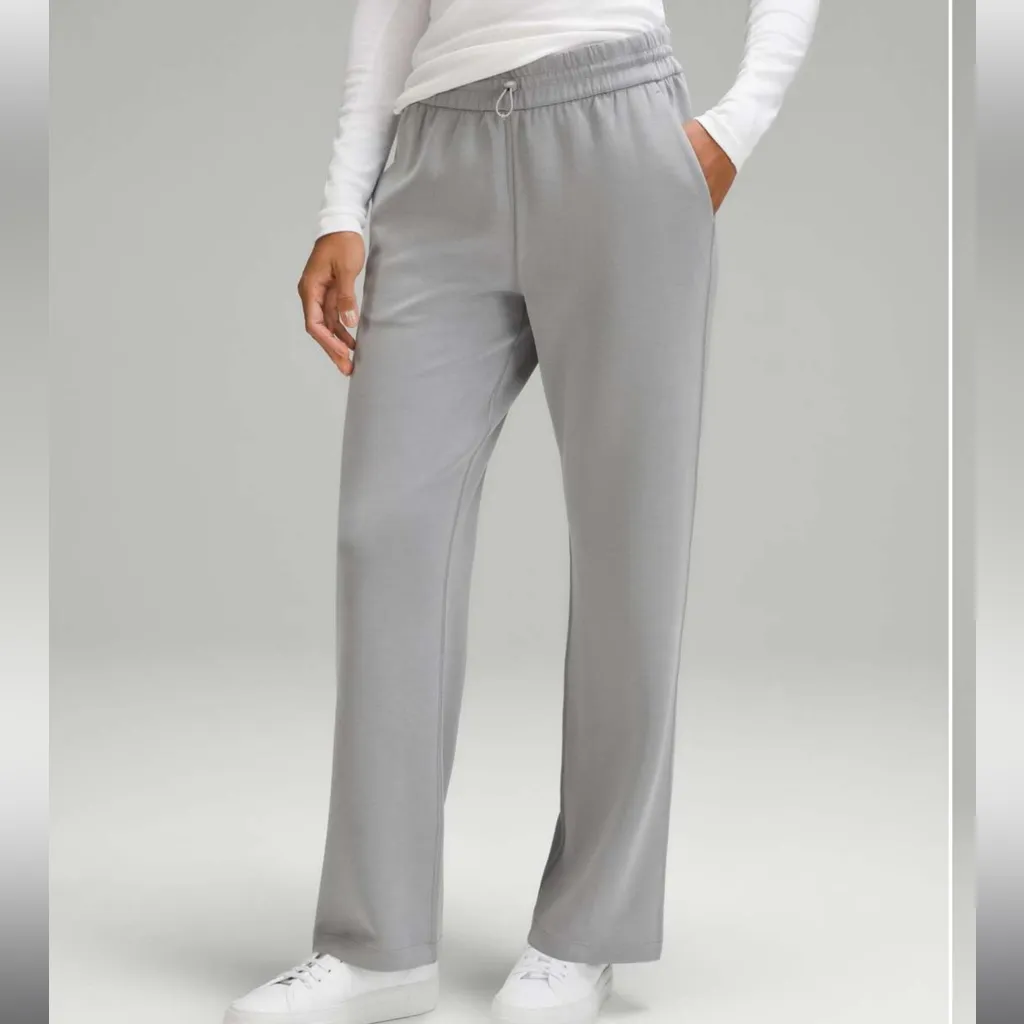 Lululemon Softstreme High-Rise Pant *Short in Rhino Grey Women’s Size 12 - Image 2