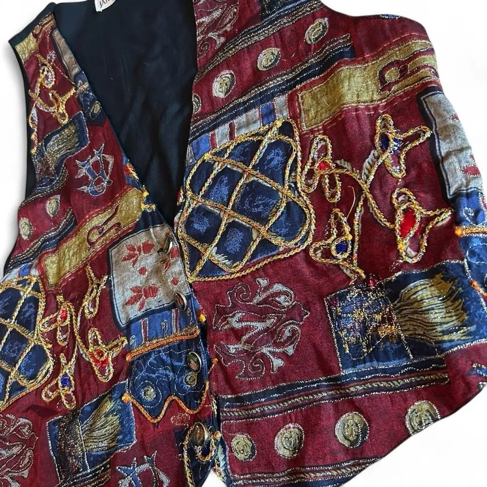 Vintage 80s Baroque Tapestry Vest - Boho Embroidered Gold Statement Piece (S) - Image 3