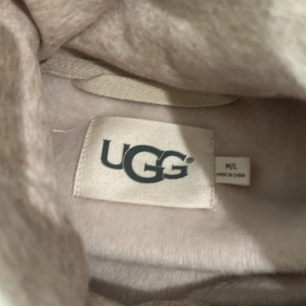 Ugg Soft Fleece Poncho Sweatshirt Sz M/L - Image 7