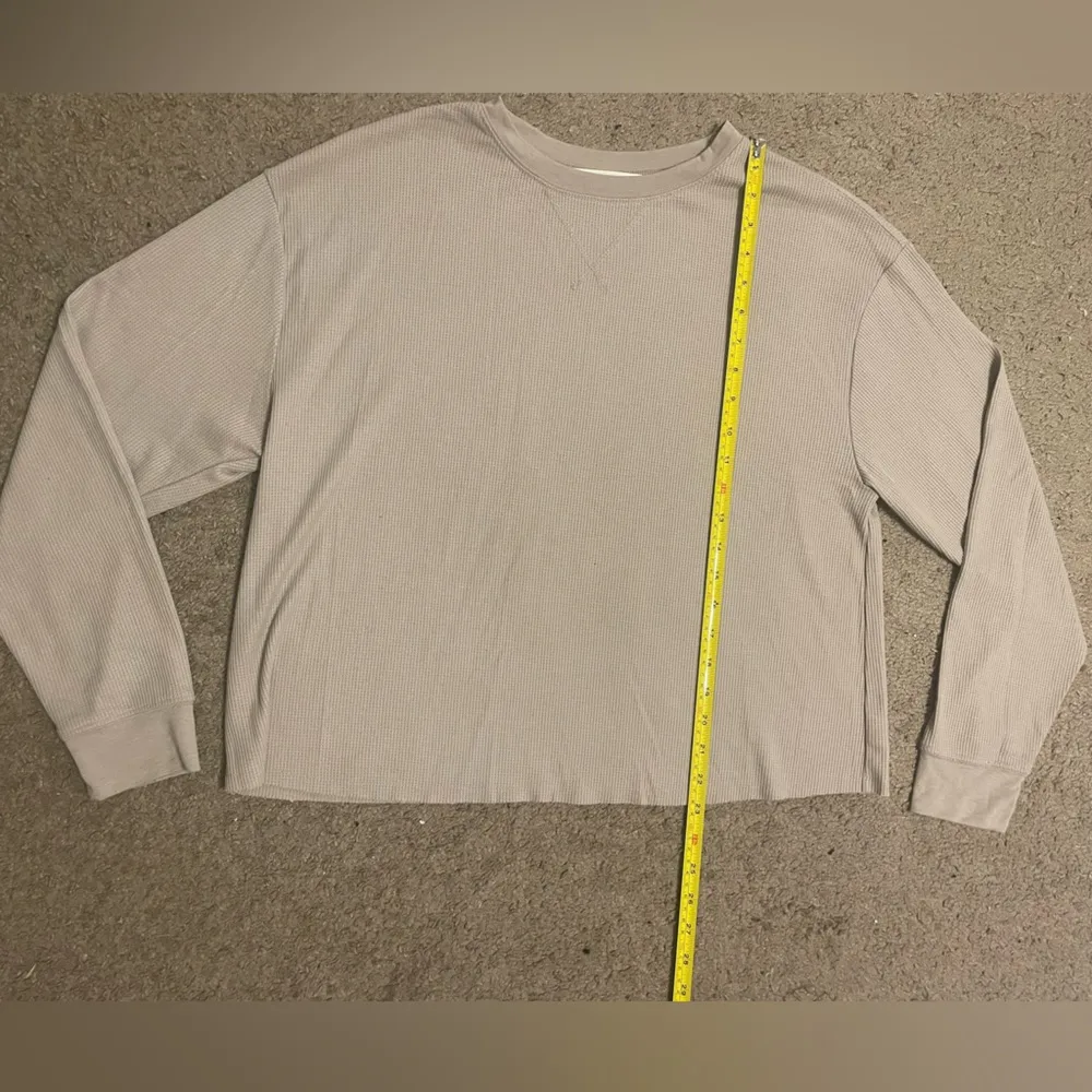 Double Zero Waffle Knit Long-Sleeve Relaxed-Fit Top - Image 11