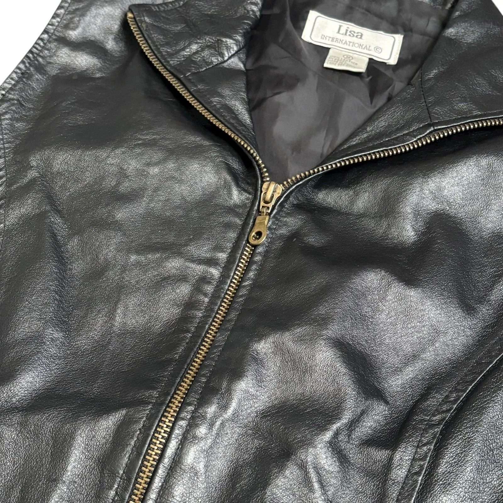 Vintage Lisa International Women’s M Black Genuine Leather Collard Zip Up Vest Size M - Image 3