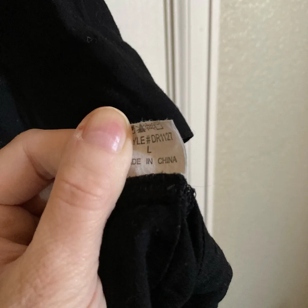 🌞Avec Black & White Striped Razor Back with Midi Black Layered Bottom A Size L - Image 3