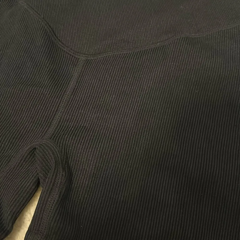 JoyLab VCut Ribbed Bike Shorts - Image 4