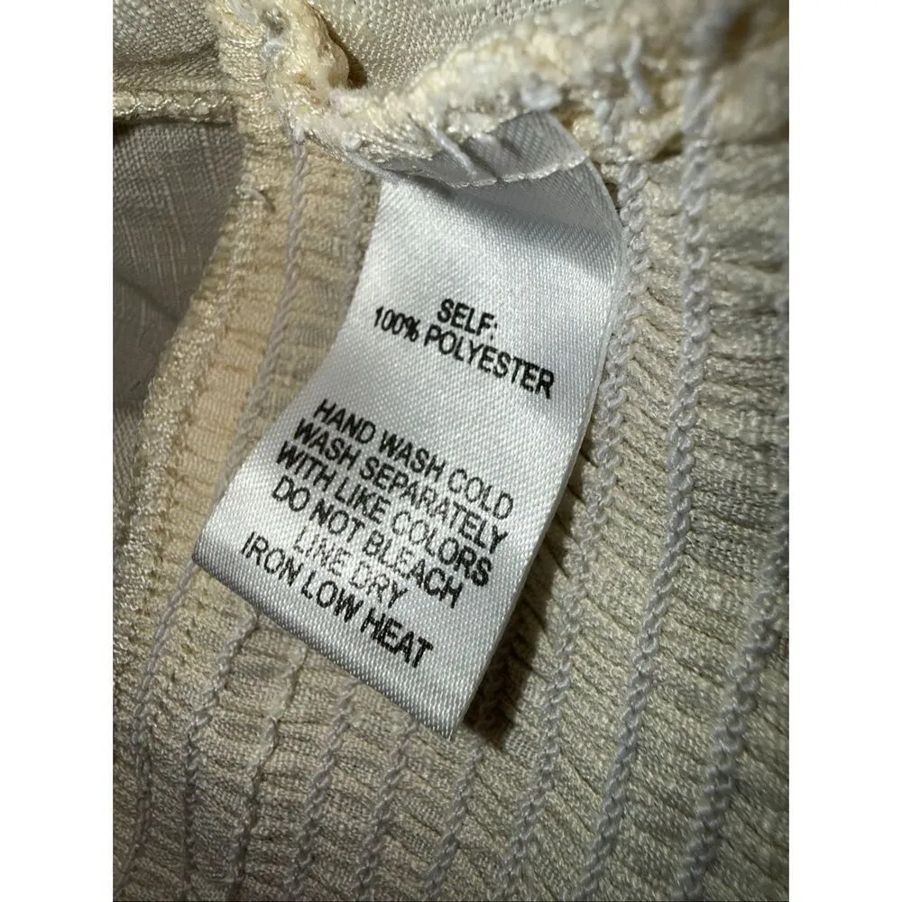 Lulu’s cream twist front flare half sleeve crop top Medium #721 - Image 4