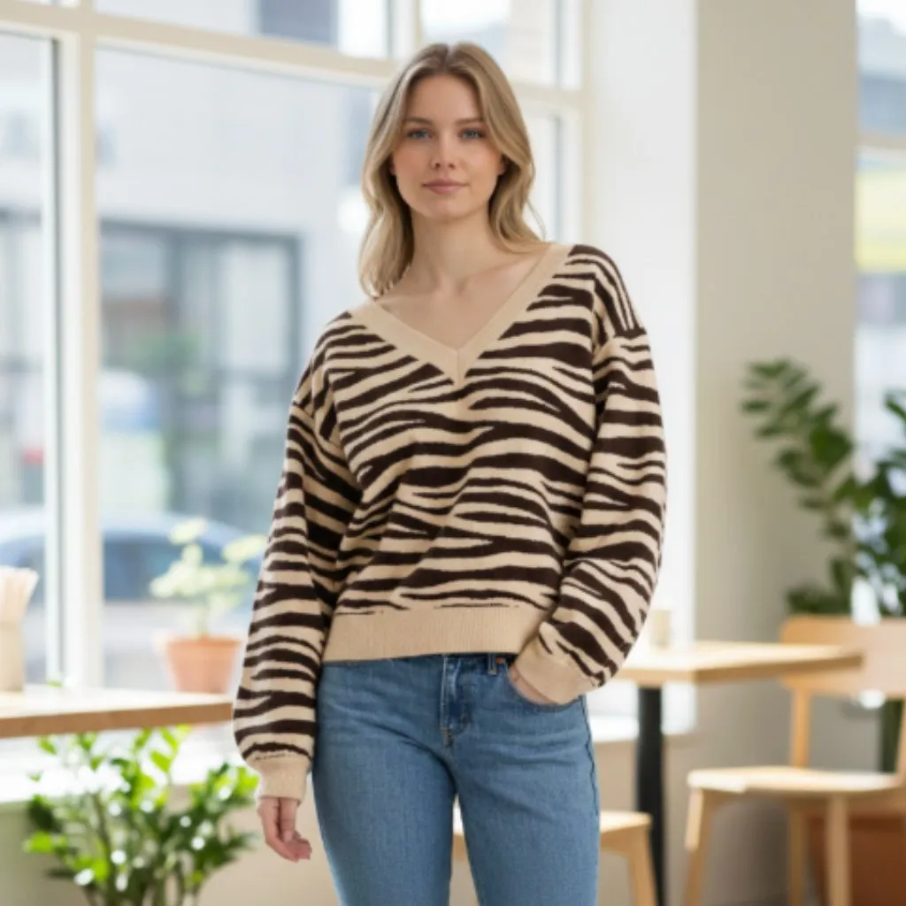 NWT LEVI'S FLOWER SWEATER ANIMAL PRINT - Image 2