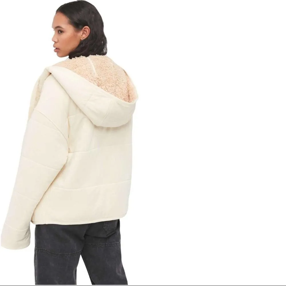 Urban Outfitters Heidi teddy Hooded Oversized Jacket Reversible Size XS/Small - Image 2