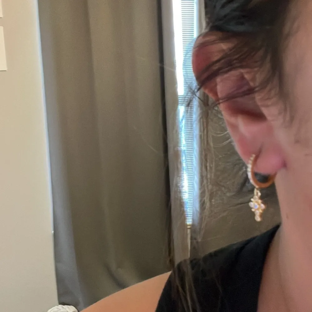 Hoop earrings w cross detail - Image 2