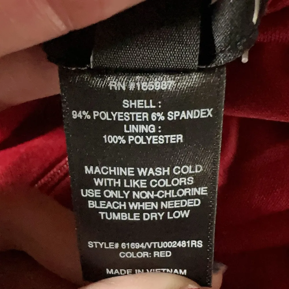 Alexa B Nites red solid long dress
New with tag Size 6 - Image 7