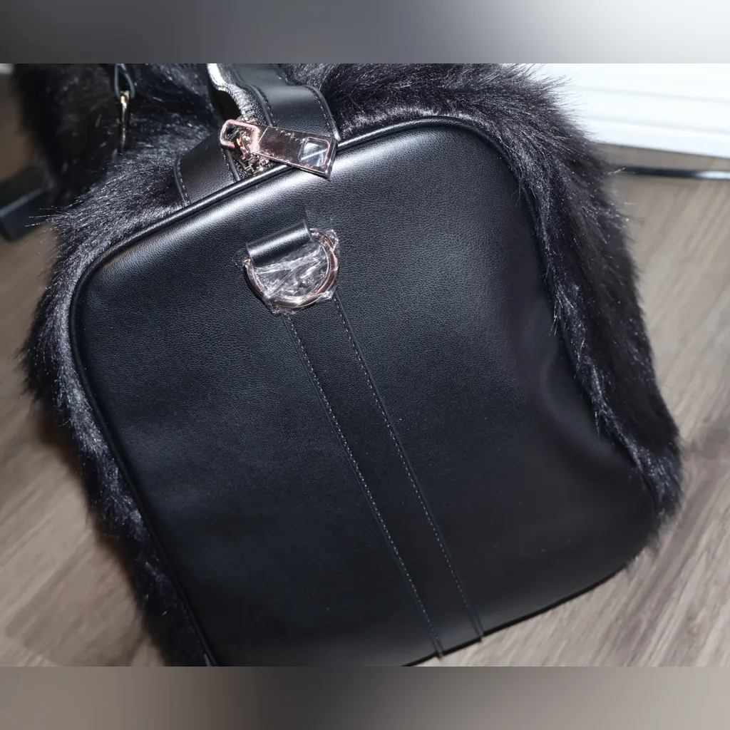 SHAGADELIC WEEKENDER BAG - BLACK

CURRENT MOOD XL - Image 6