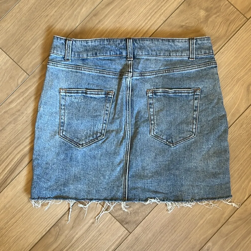 Wild Fable denim miniskirt size 8 - Image 3