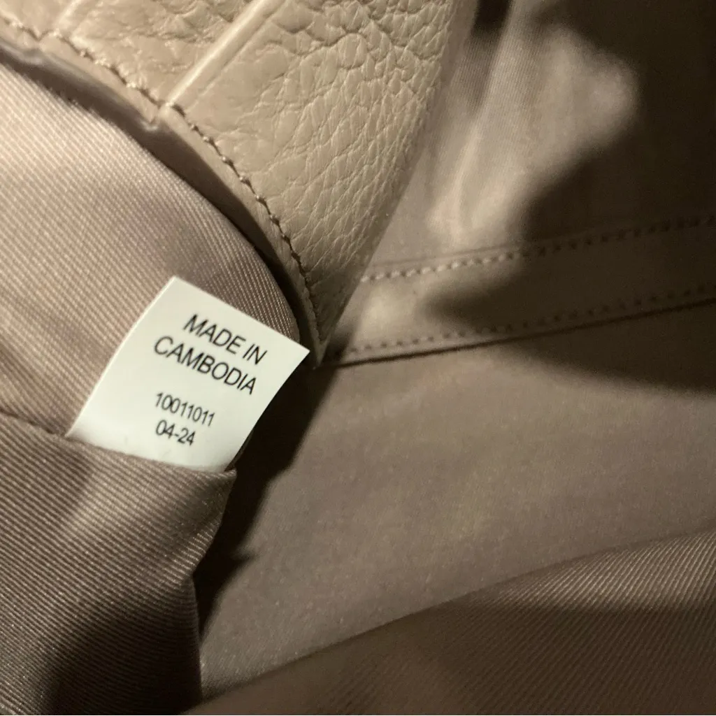 Tory Burch Mercer Gray Pebbled Leather Crossbody Bag shoulder bag clutch - Image 13