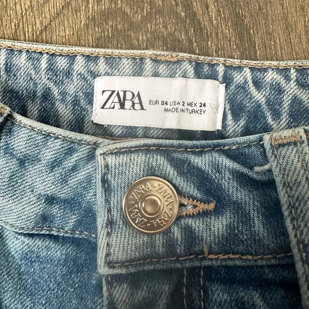 Zara High Waisted, Straight Leg Jeans - Image 2
