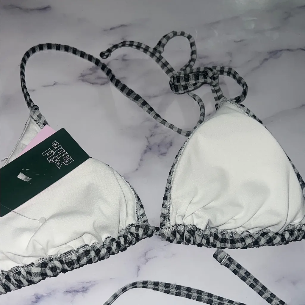 Wild Fable Women's Sparkle Gingham Texture Triangle bikini top Medium - Image 5