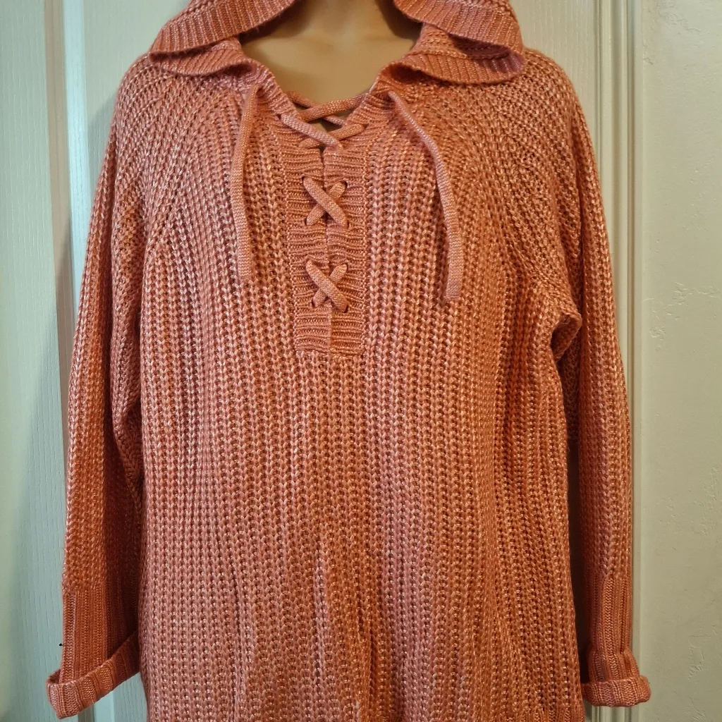 Torrid Sz 2 Women's Pink Hooded Sweater - Image 3