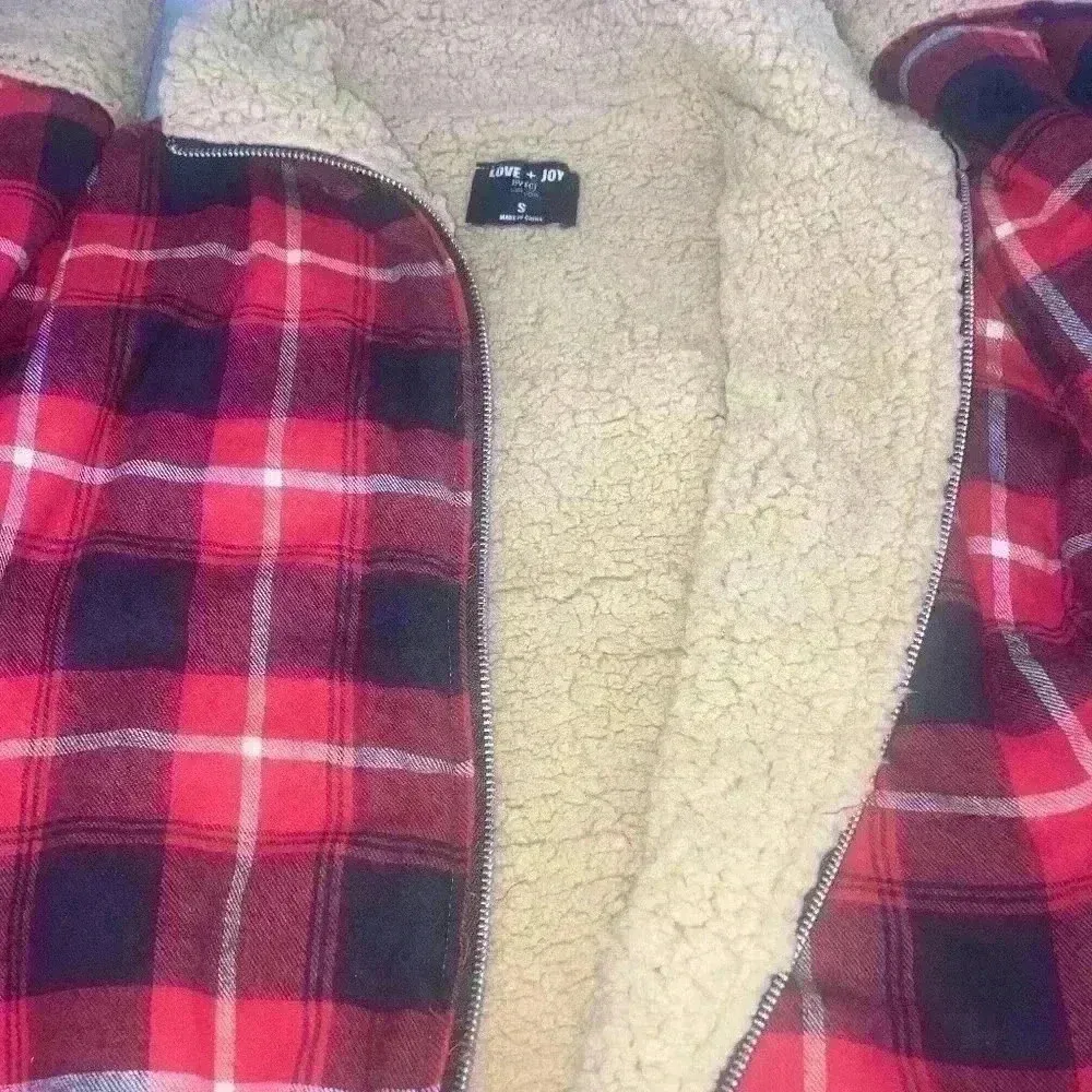 LOVE + JOY tartan red plaid sherpa zip up Jacket size Small Exc Con - Image 5