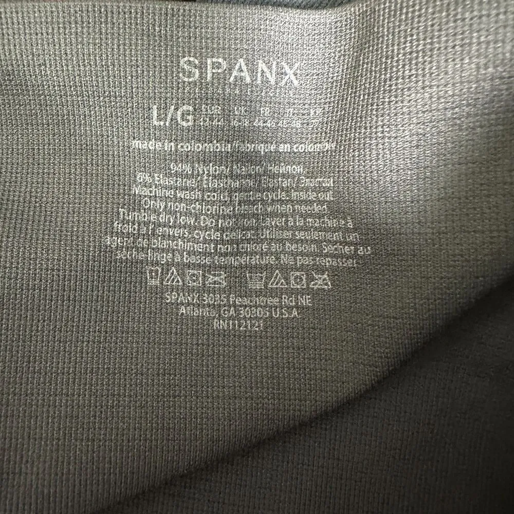 Spanx Seamless Cropped Camo Camouflage Leggings Women's Size Large - Image 4