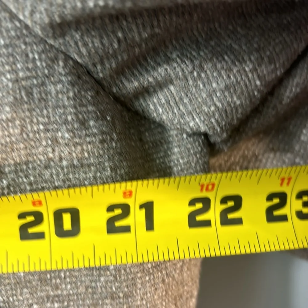 NWT Talbots wool blend 4 button classic blazer in size 16. - Image 6