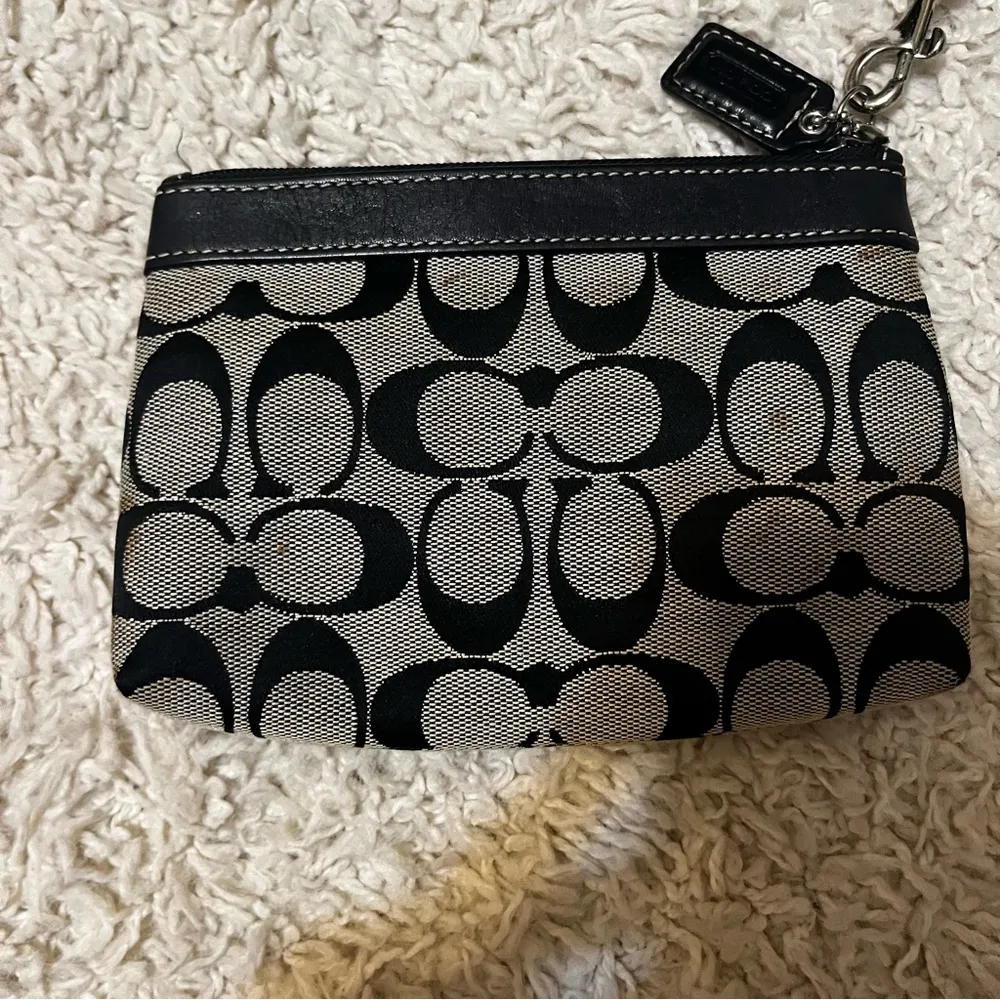 coach signature logo wristlet - Image 3