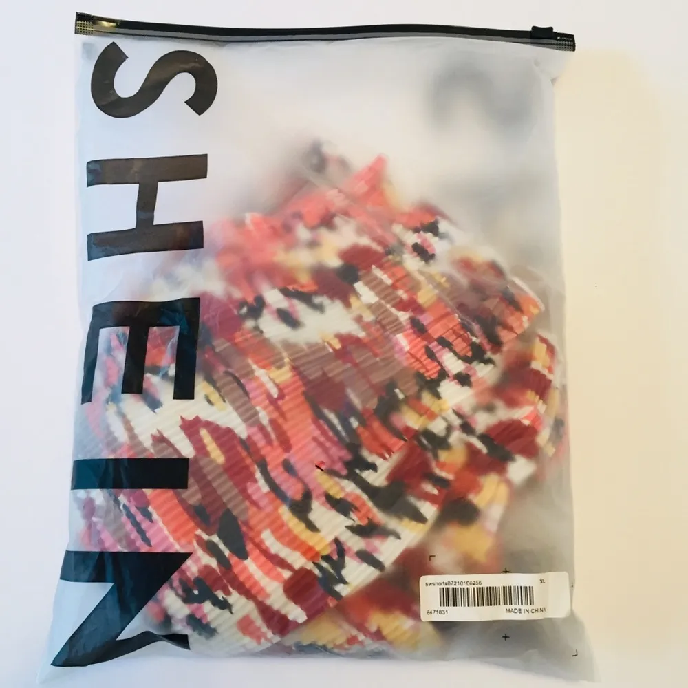 NWT Shein Paperbag Waist Plisse Shorts - Image 13