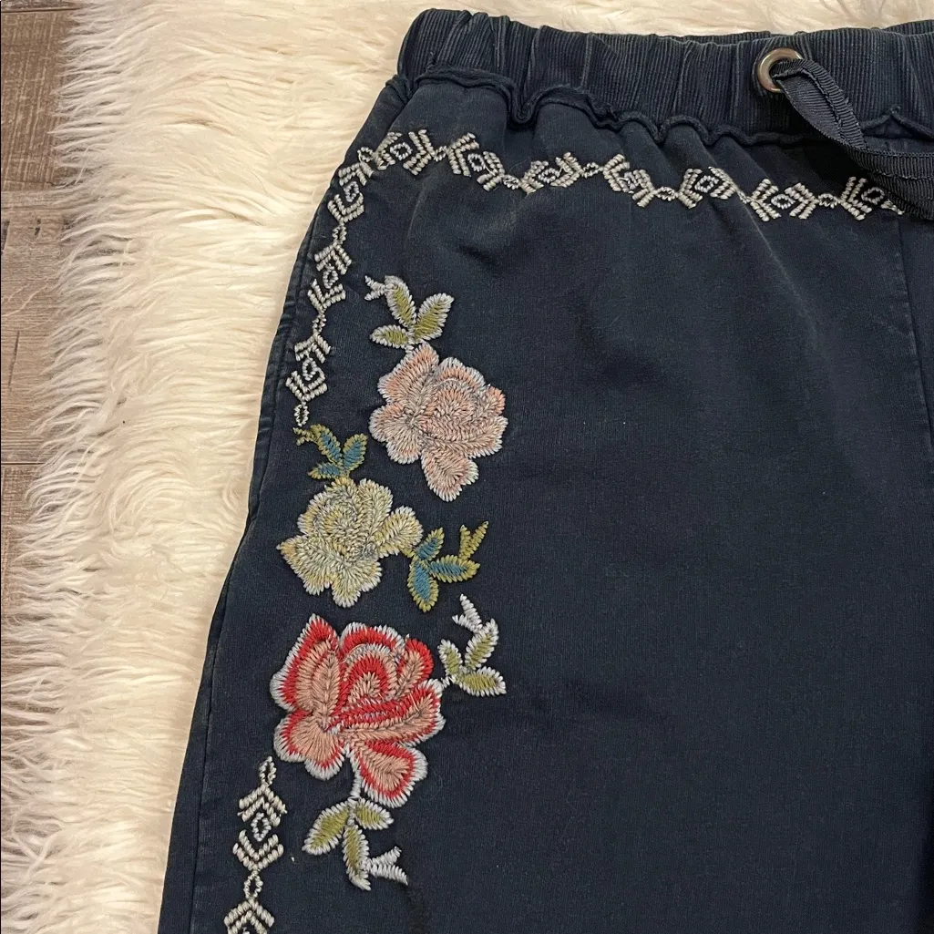 Sundance embroidered jogger pants navy blue S - Image 5