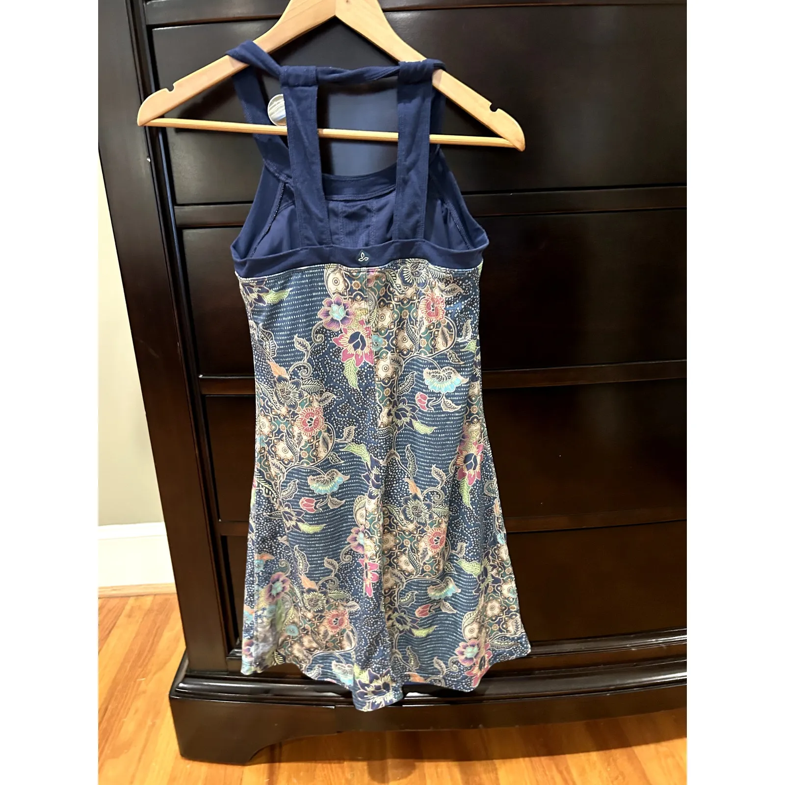 prAna Cantine Blue Anchor Kona Pattern Size XS Built in Bra Wicking Material - Image 3