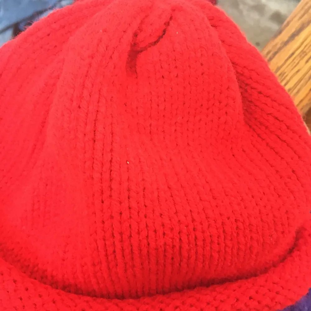 FINAL MARKDOWN Ladies knit cap Red - Image 3