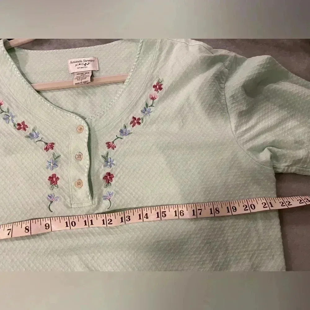 Amanda Stewart Green Floral Embroidered V Neck Short Sleeve Sleep Top Size L Size L - Image 10