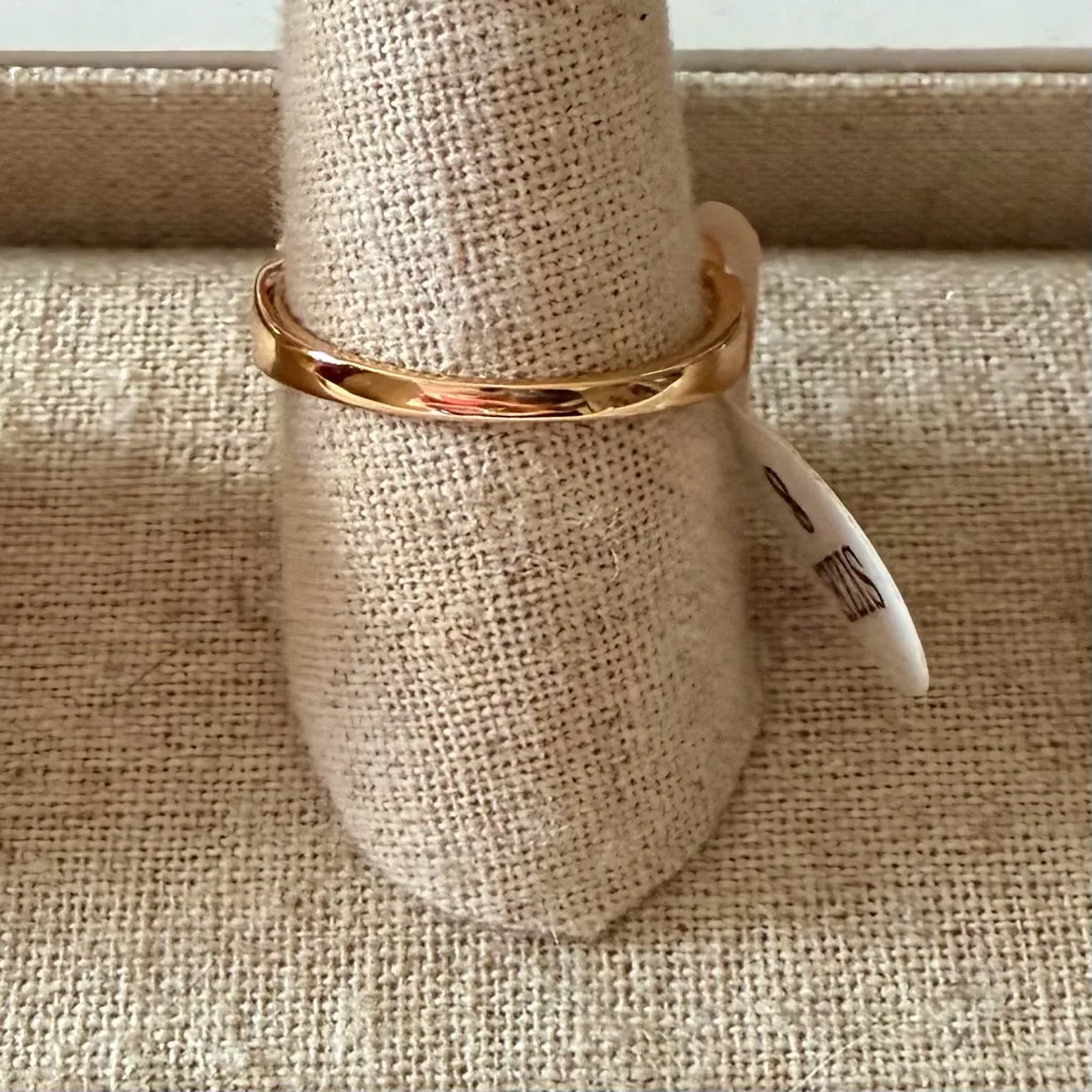 Pretty Bird Jewelry Rose Gold Plated with Crystal Stones Layered Ring Size 8 NWT - Image 3