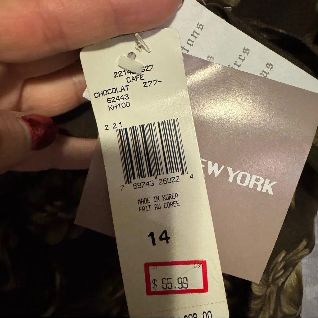 Jones New York Size 14 100% Silk Chocolate Brown Floral Print Blouse NWT - Image 4