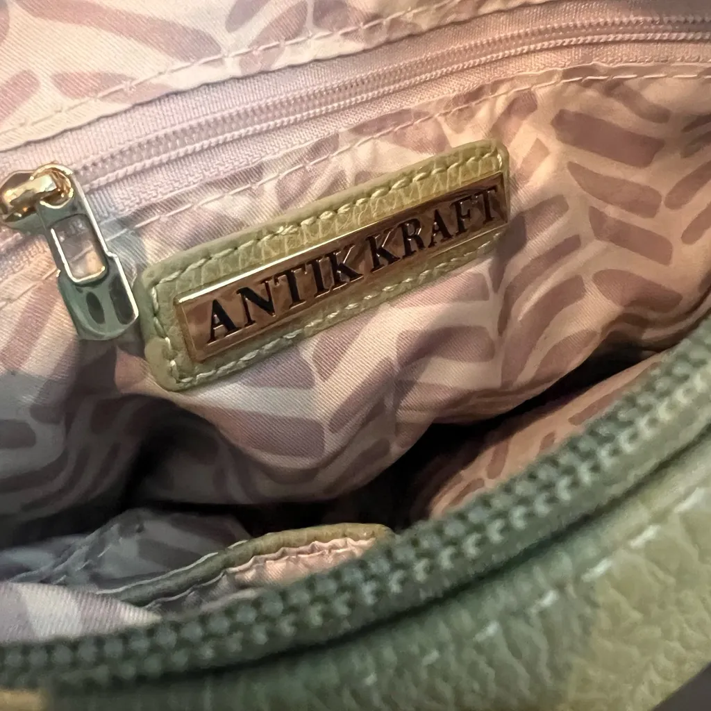 Antik Kraft Purse Vegan Rattan Sage handle shoulder strap snap in Accessory Bag - Image 3