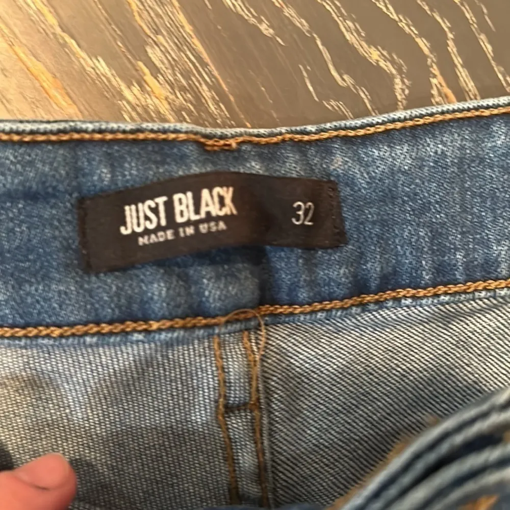 JUST Black Double Button Fray Shorts, size 32 - Image 6