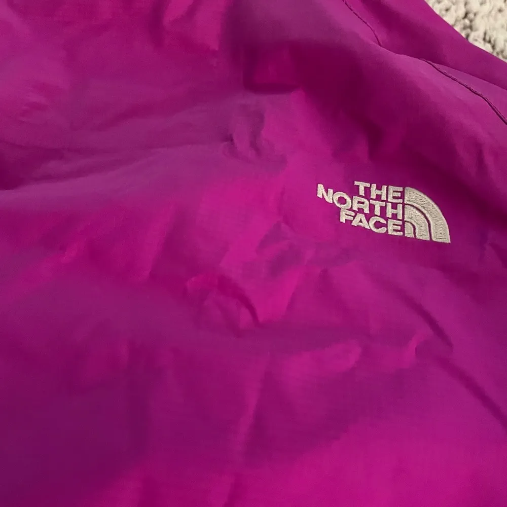 The North Face lightweight utility rain jacket women’s small - Image 4