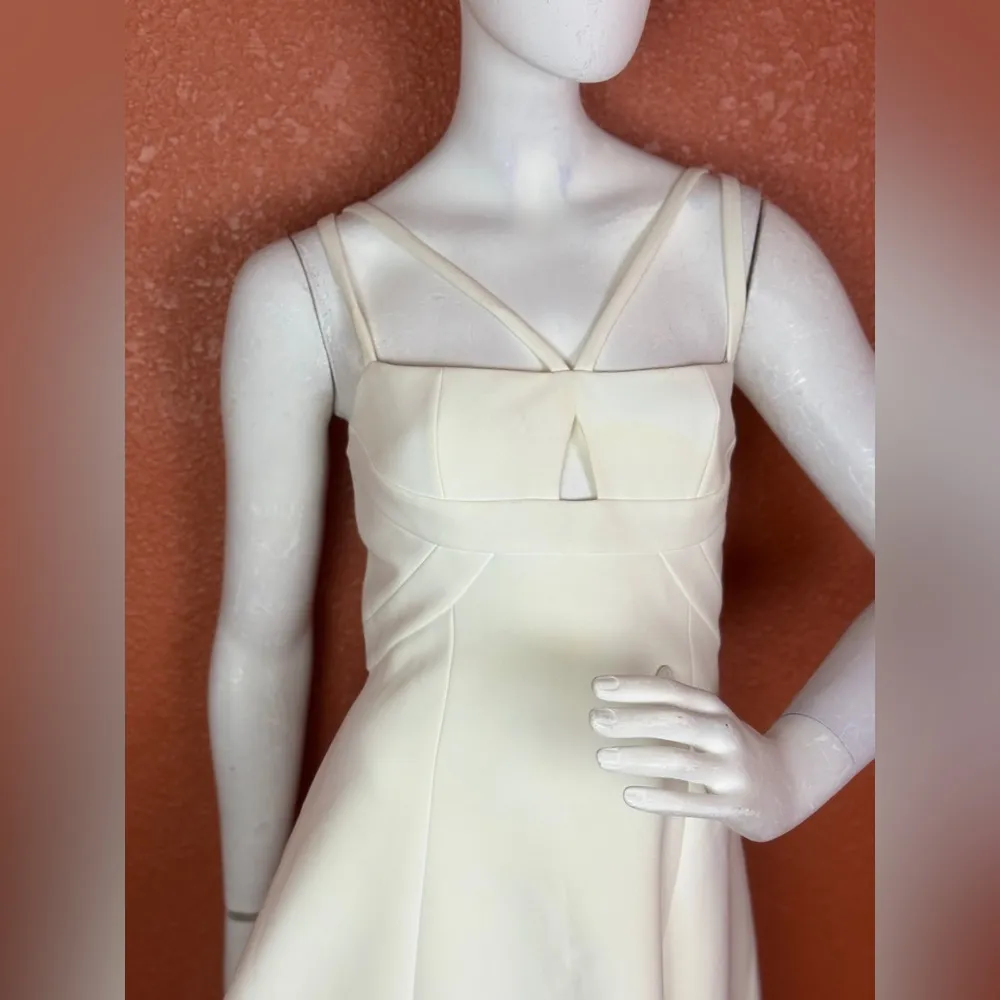 BCBGMAXAZIA white dress short straps cocktail party wedding prom Size 10. E39 - Image 5