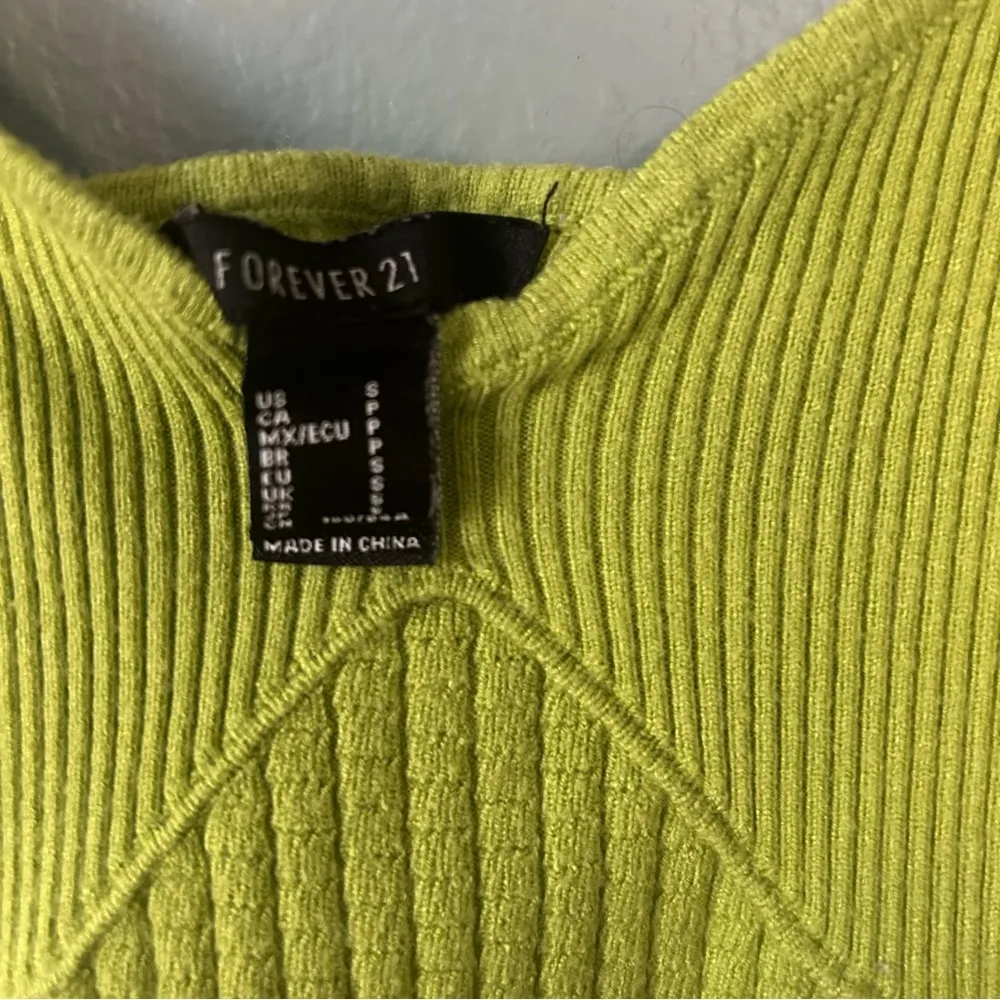 Forever 21 Lime Green Ribbed Knit Women's Top - Image 3