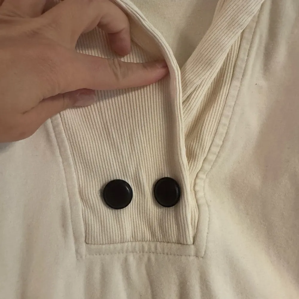 Banana Republic Luxe Cream Pullover,‎ Small - Image 4