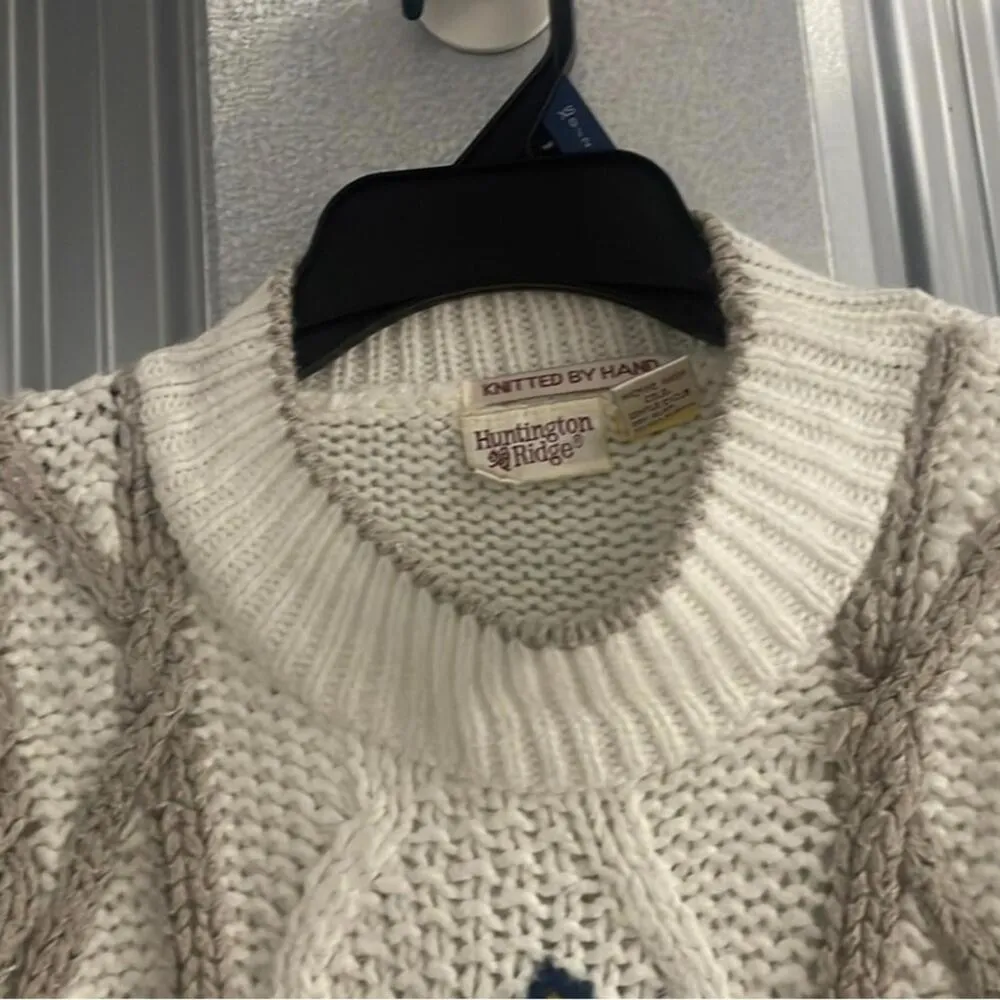 Vintage Huntington Ridge Cable Knit Sweater Embroidered Grannycore Academia White Size M - Image 2