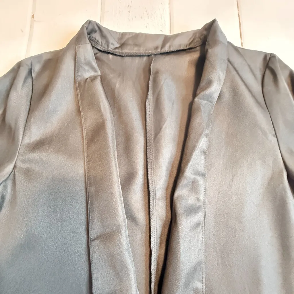 NEW - SheIn - Women’s Black Satin (Composite) Blazer - Size Large.  - Image 5