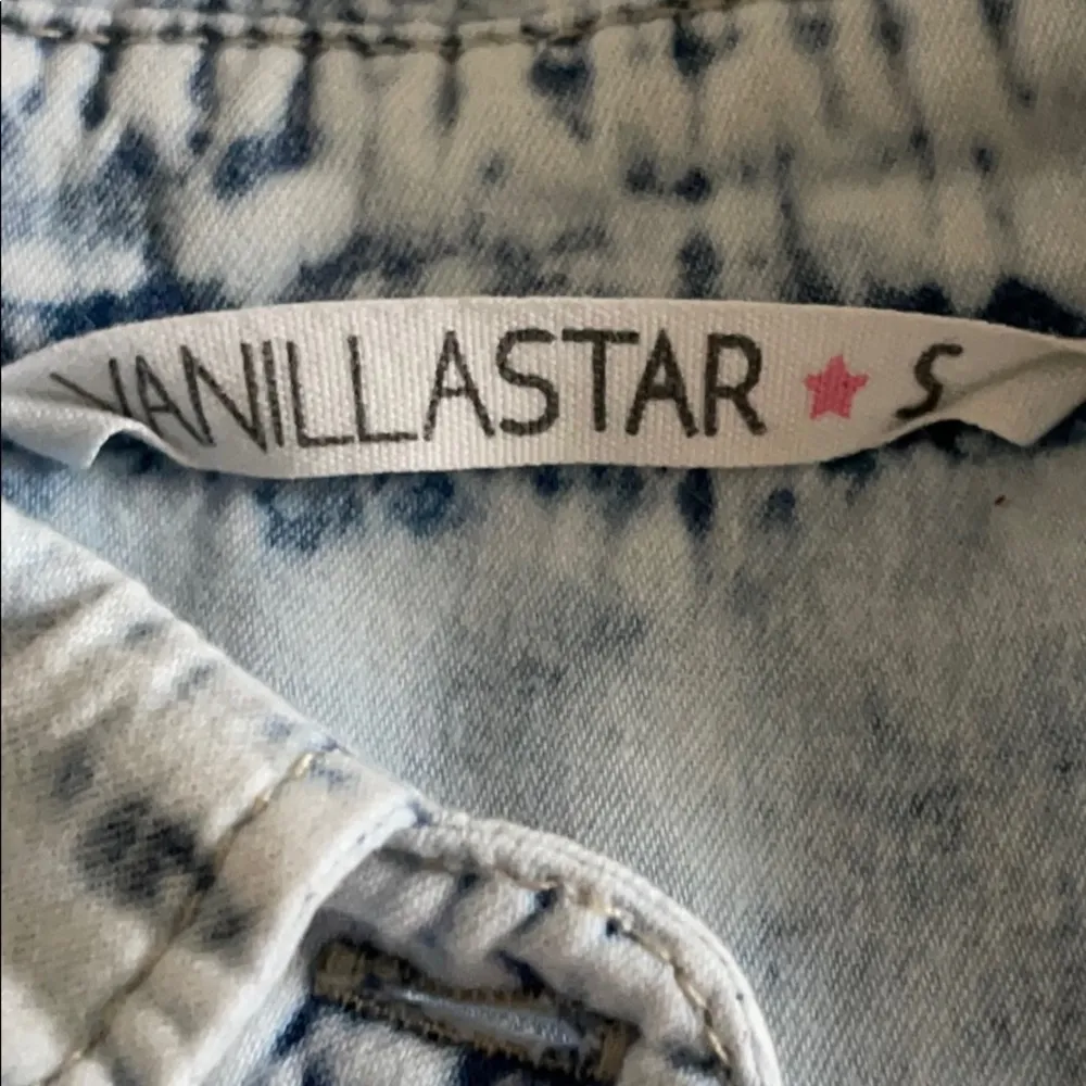 Soft Long Sleeve Hi Low Size Small - Image 6