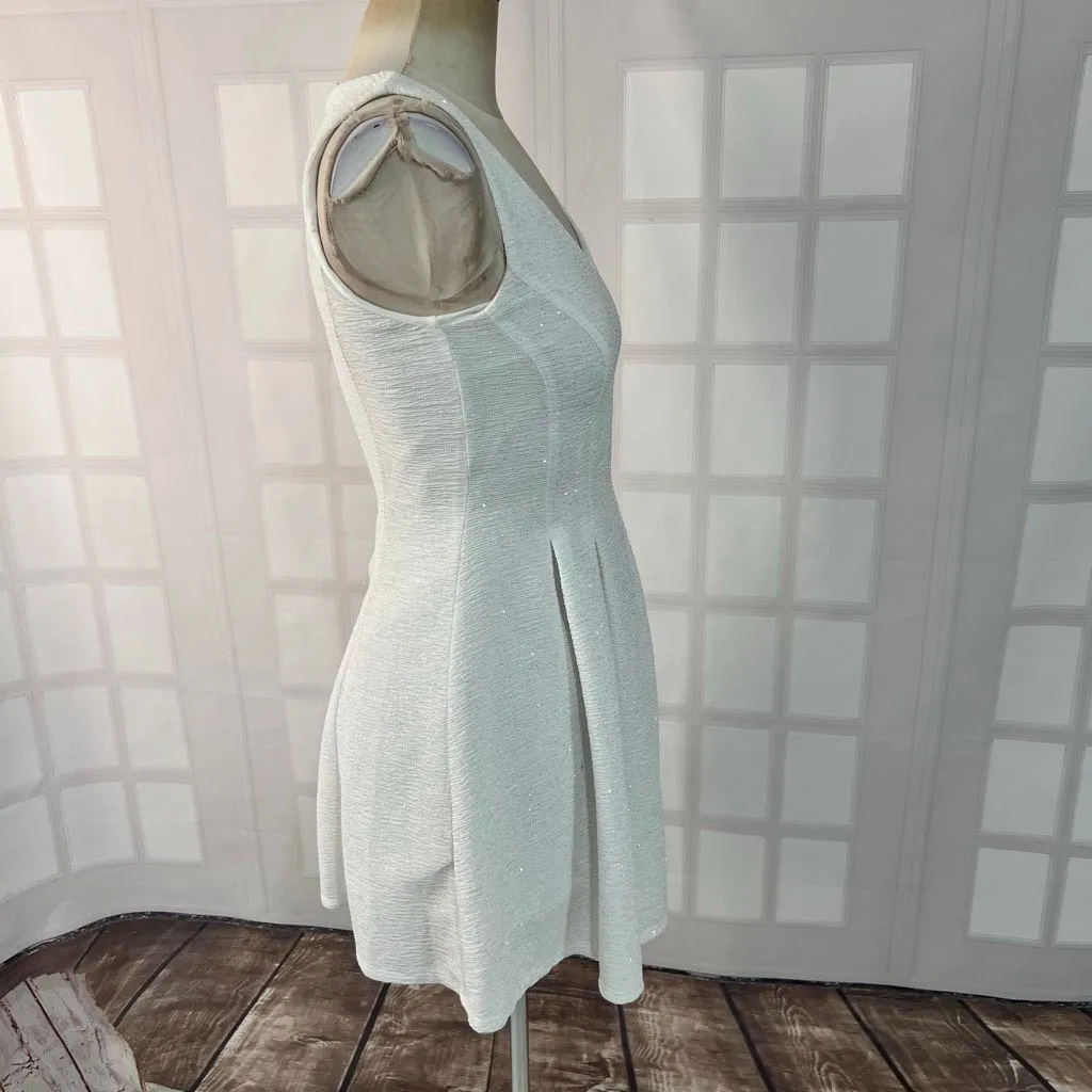 City studio sleeveless v - Image 4