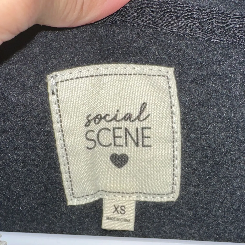 Oversized Black Nashville Hoodie Size XS - Image 4