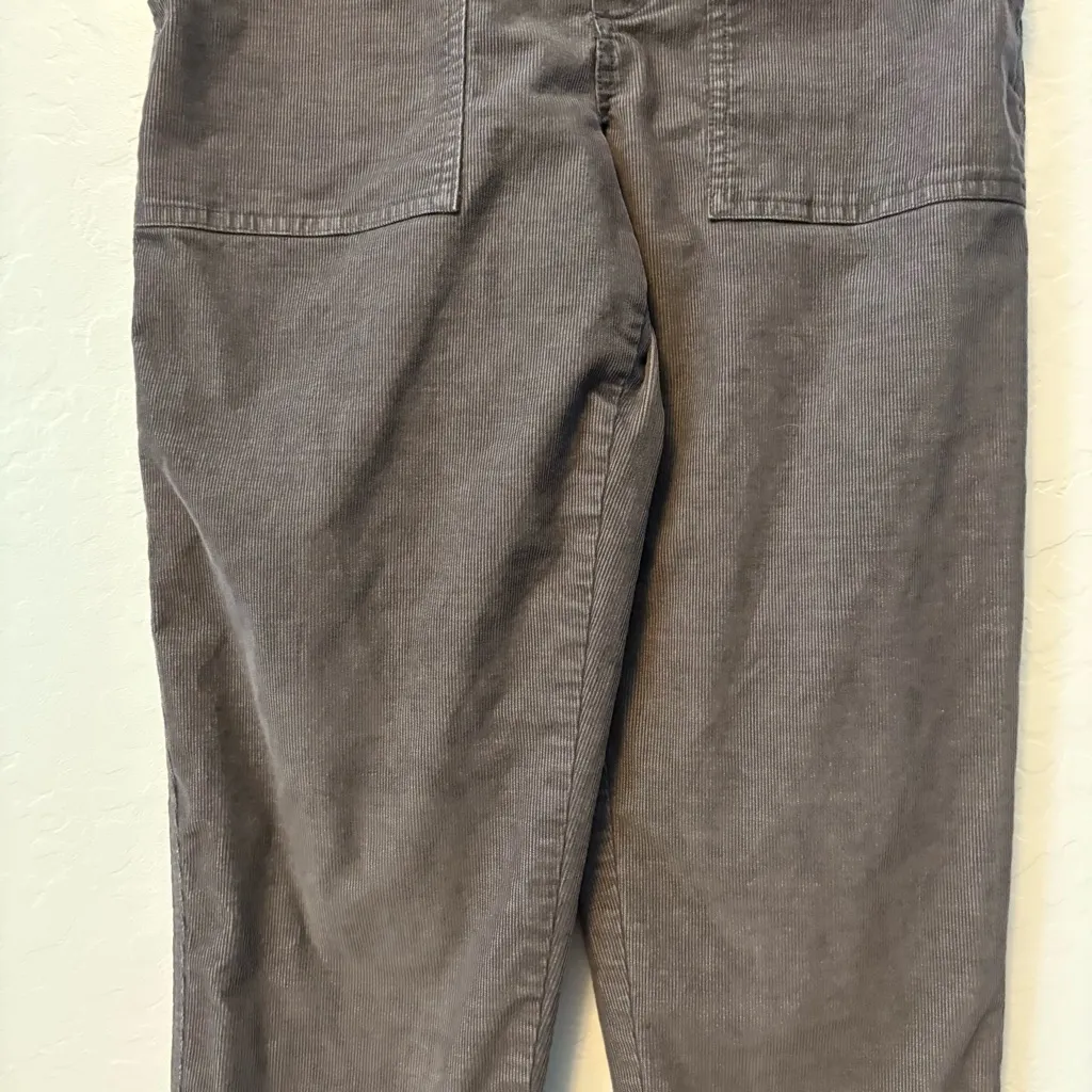 Aerie dark gray corduroy werk & play bib raw hem jumpsuit overalls XS - Image 10