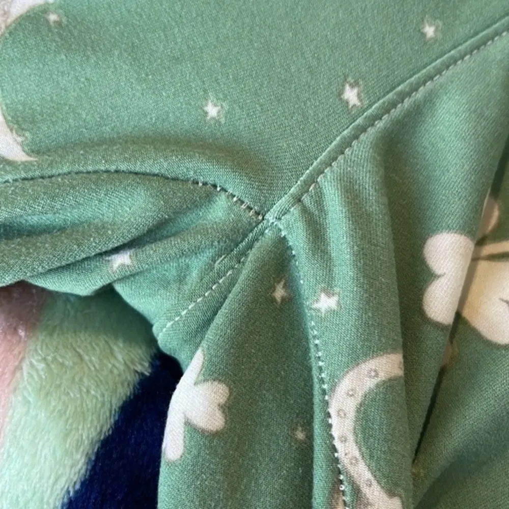 Lularoe Green Moon Clover Horseshoe Lucky Leggings One Size EUC #5050 - Image 4