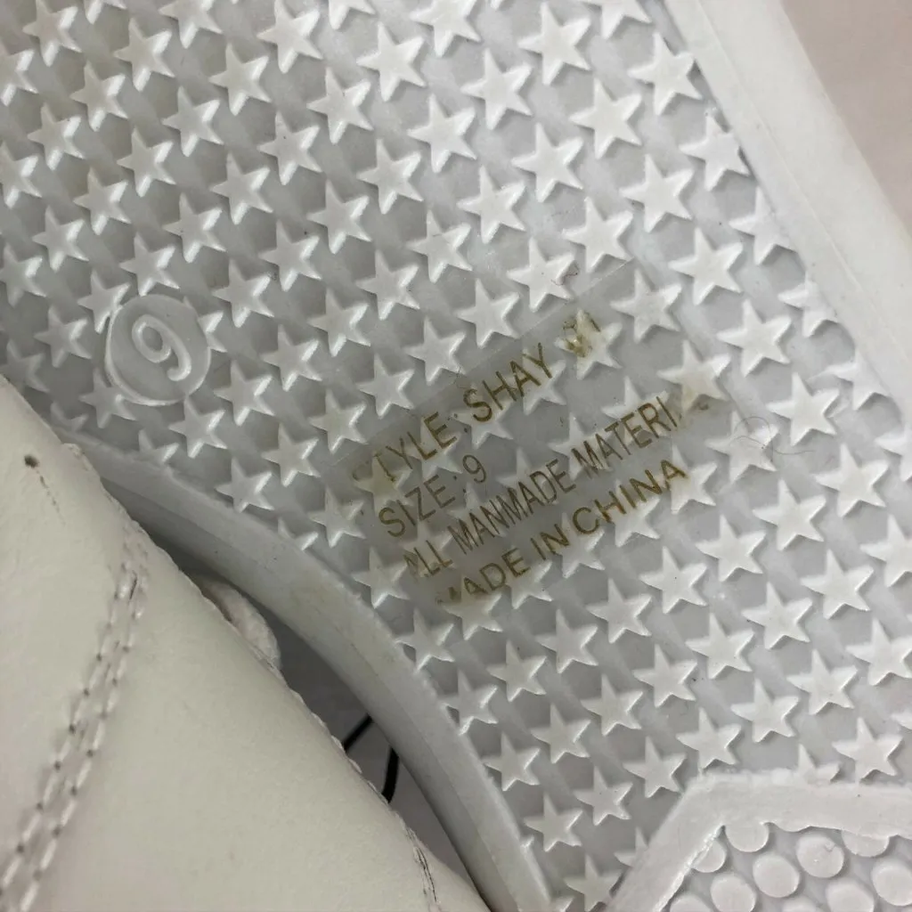 Twisted Womens Sneakers Faux Leather Lace Up White Red Low Top Size 9 - Image 5