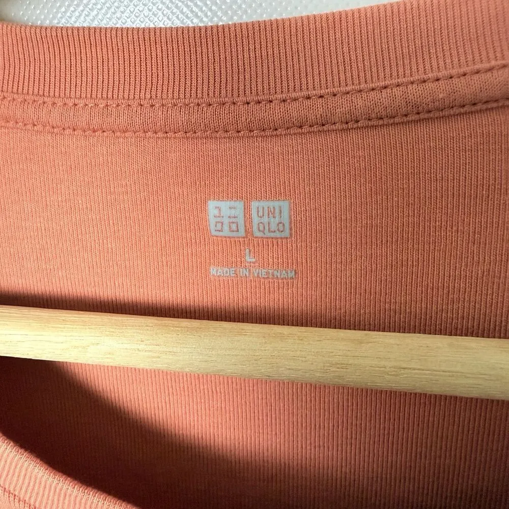 UNIQLO T-Shirt Women L Coral Supima Long Sleeve Tee Layer Crew Basic Quality - Image 3