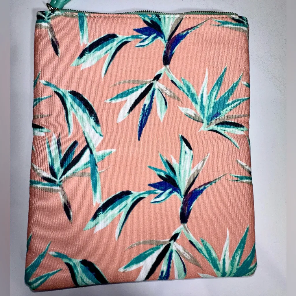 EUC RACHEL PALLY Clutch‎ - Image 3